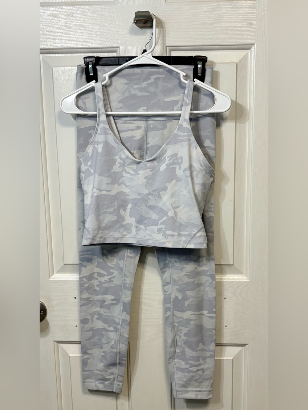 RARE EUC Lululemon Light Gray Camo Sports Bra Crop Tank & Leggings Matching Set